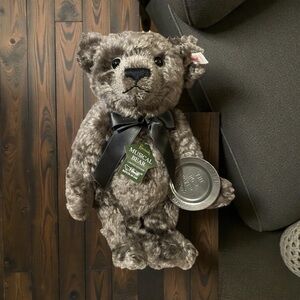 Steiff Limited Edition Harrods Musical Bear EAN 653261